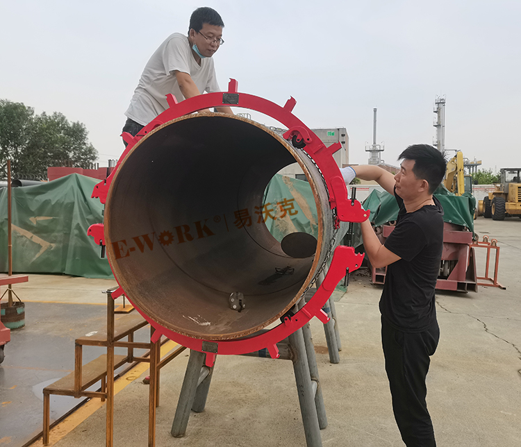 大口徑旋轉(zhuǎn)式切管機